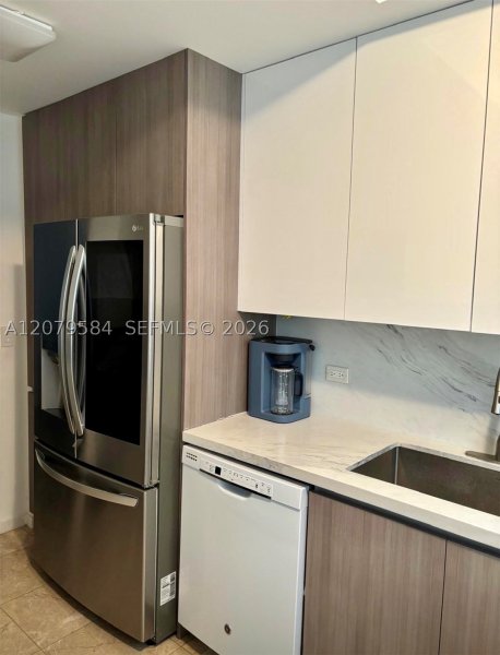 Aluguel de apartamento no Courts Brickell Key 2110