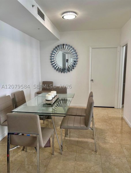 Aluguel de apartamento no Courts Brickell Key 2110