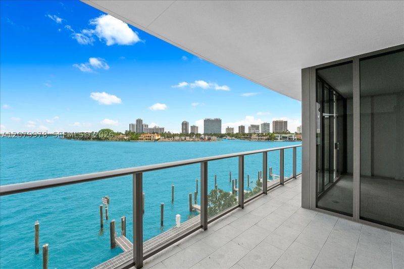 Comprar apartamento no Onda Bay Harbor Islands 403