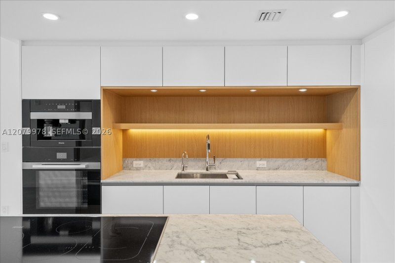 Comprar apartamento no Onda Bay Harbor Islands 403
