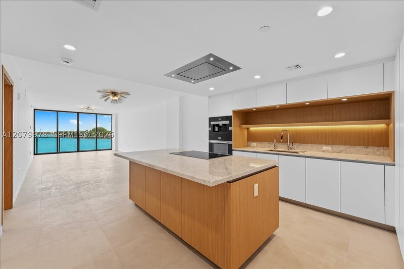 Comprar apartamento no Onda Bay Harbor Islands 403