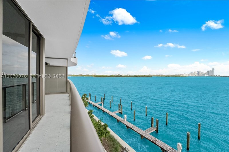 Comprar apartamento no Onda Bay Harbor Islands 403