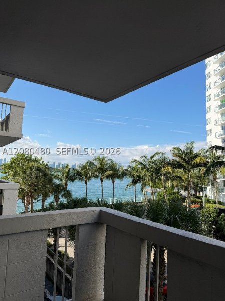 Comprar apartamento no South Bay Club 342