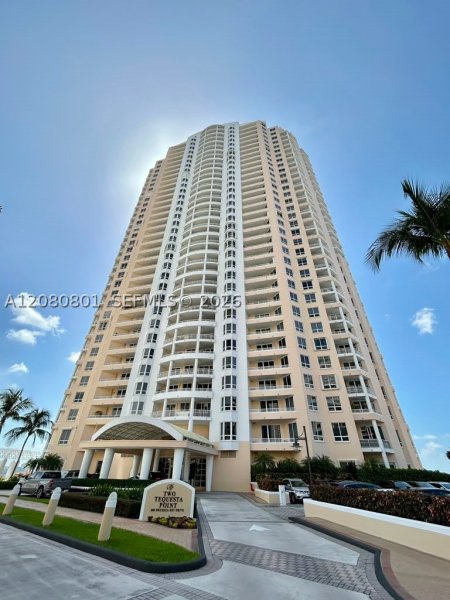 Condo for sale at Two Tequesta Point 404