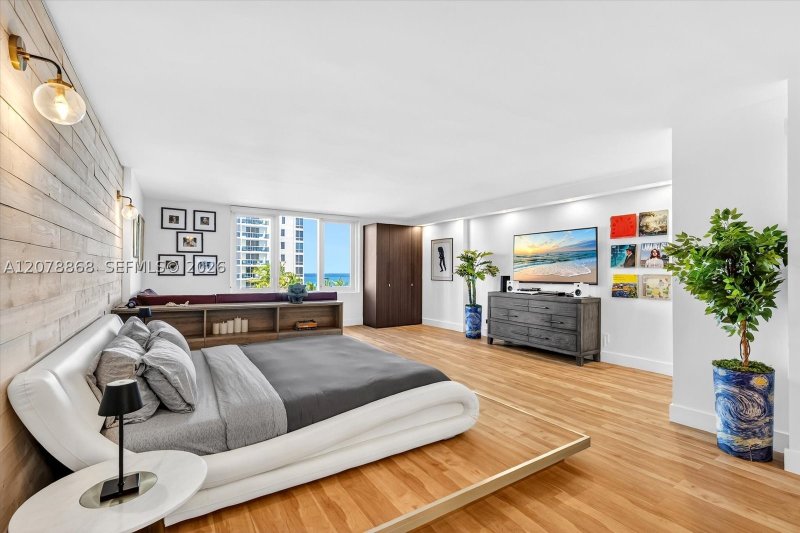 Comprar apartamento en Roney Palace 714