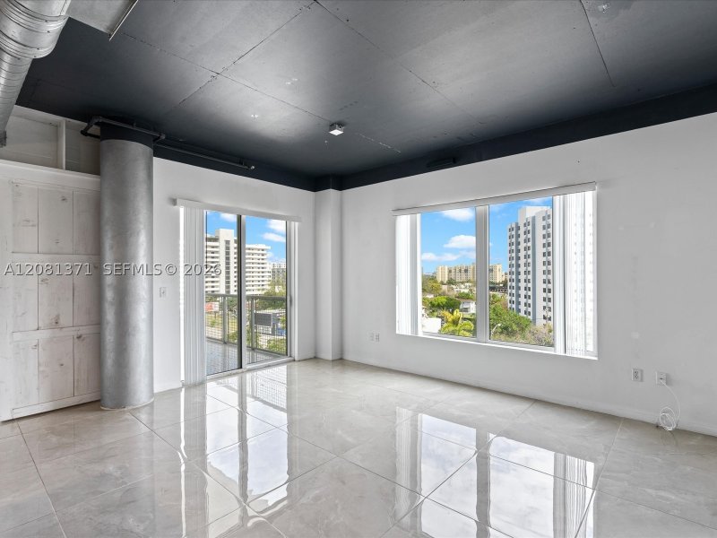 Condo for sale at Neo Lofts 715