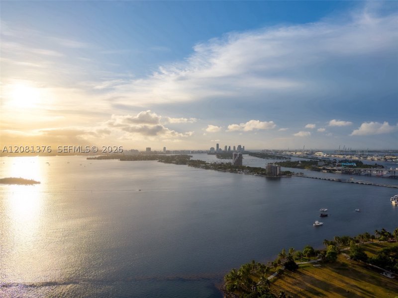 Comprar apartamento en Paramount Bay 3405-3406