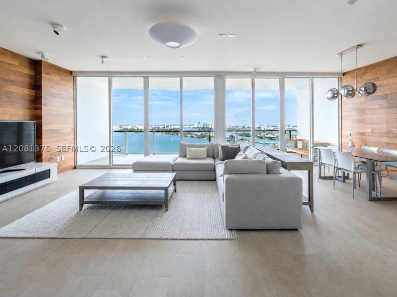Comprar apartamento en Paramount Bay 3405-3406