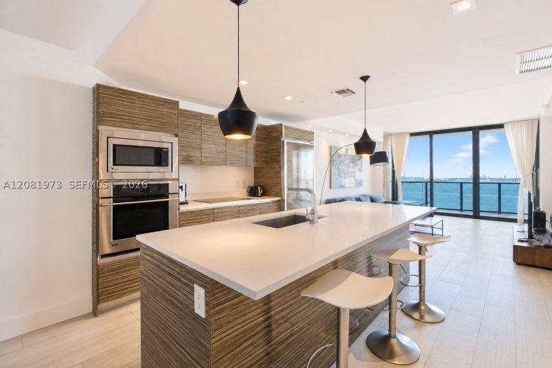 Aluguel de apartamento no Icon Bay 2806