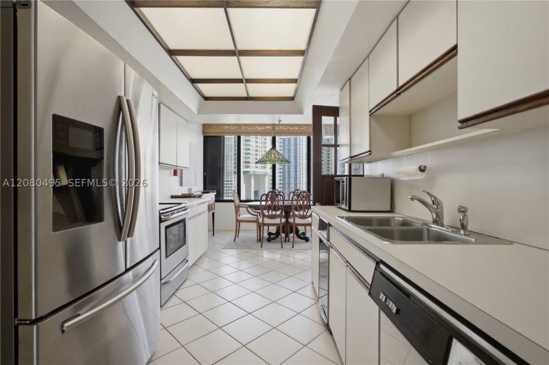 Condo for sale at Brickell Key One A1616