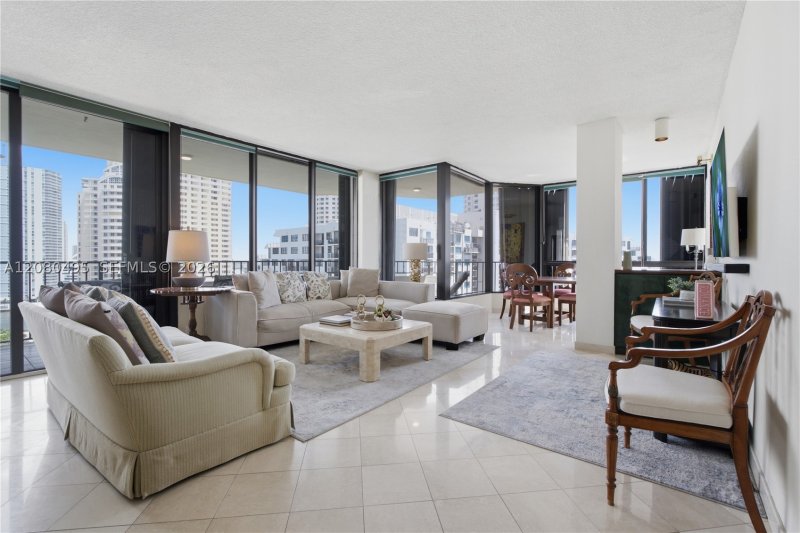 Condo for sale at Brickell Key One A1616
