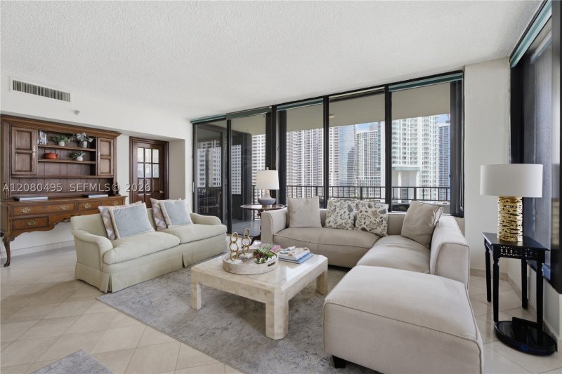 Condo for sale at Brickell Key One A1616