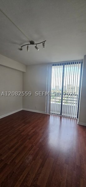 Apartment for rent at Parc Central Aventura LP08