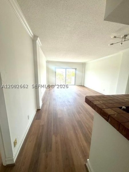 Alquiler de apartamento en Island Place At North Bay 4M