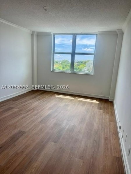 Alquiler de apartamento en Island Place At North Bay 4M