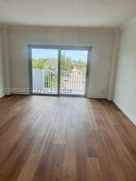 Alquiler de apartamento en Island Place At North Bay 4M