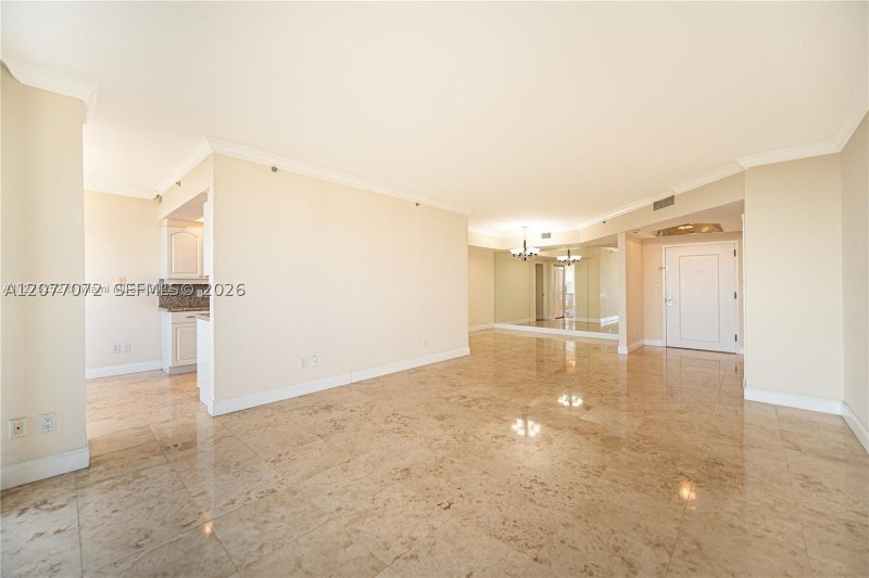 Condo for sale at 2000 Williams Island 908