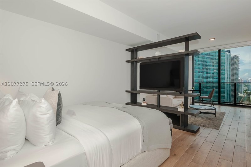 Comprar apartamento en The Elser Hotel and Residences 3104