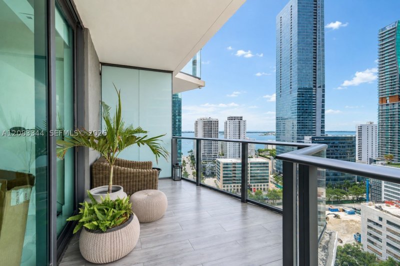 Comprar apartamento en Dua Miami - SLS Brickell Condo 2006