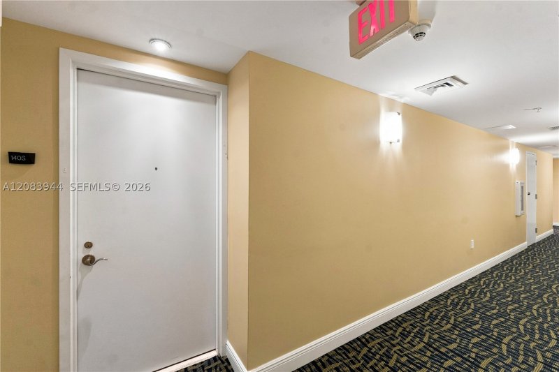 Comprar apartamento en Duo Condo 1403E