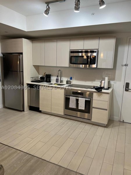 Comprar apartamento no Beachwalk R2105