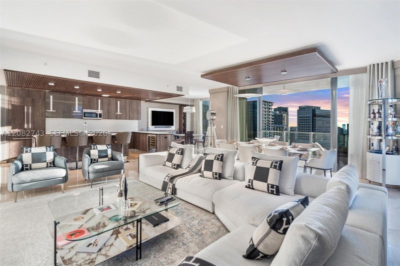 Alquiler de apartamento en Brickell City Centre Rise 3801