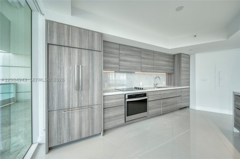 Comprar apartamento en Bristol Tower 1605