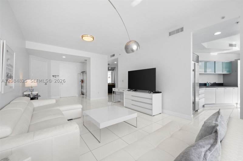 Condo for sale at Trump Royale 4709