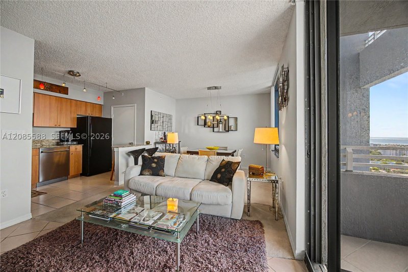 Comprar apartamento en Waverly 2412