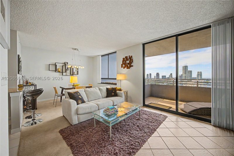 Comprar apartamento en Waverly 2412