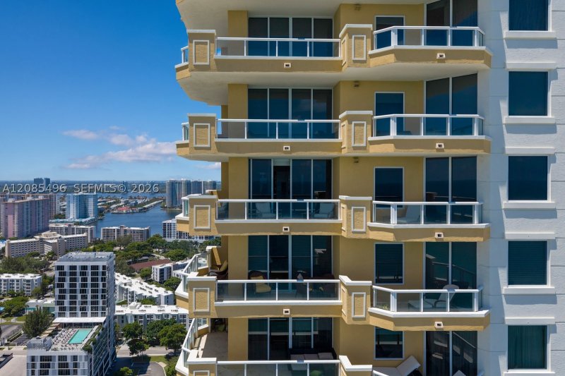 Comprar apartamento en Acqualina Resort & Spa 3406