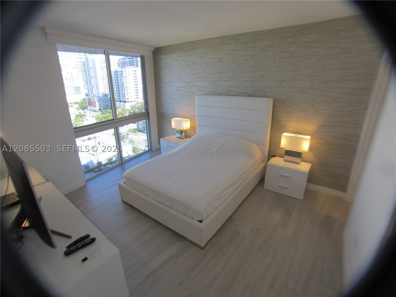 Aluguel de apartamento no Brickell Ten 908