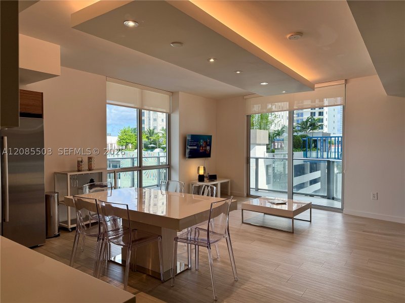 Aluguel de apartamento no Brickell Ten 908