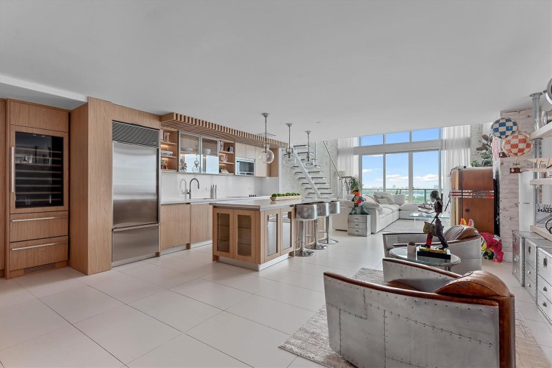 Property photo # 6