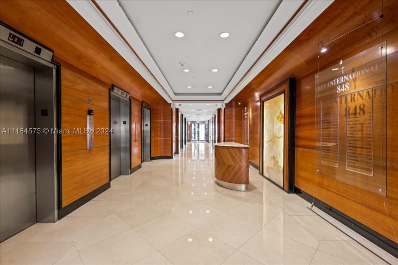 Condo for sale at Three Tequesta Point