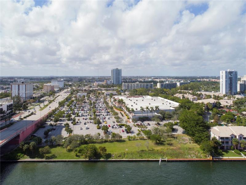 Condo for sale at Hyde Beach House R2206