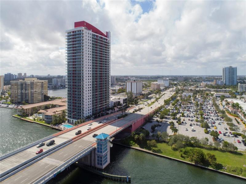 Condo for sale at Hyde Beach House R2206