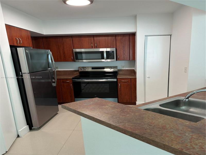 Property photo # 9