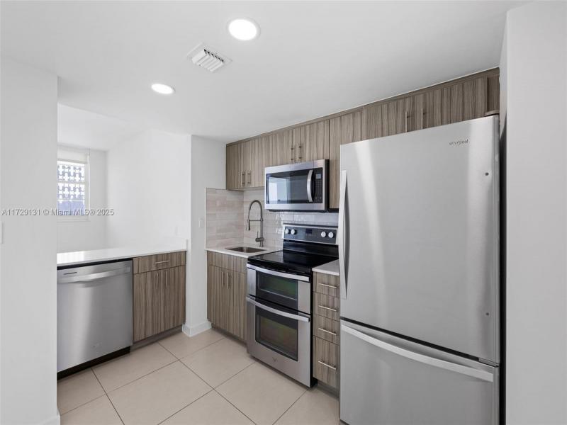Property photo # 8