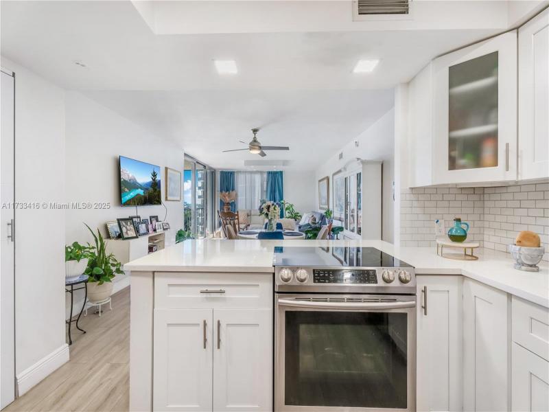 Condo for sale at Coronado I 939