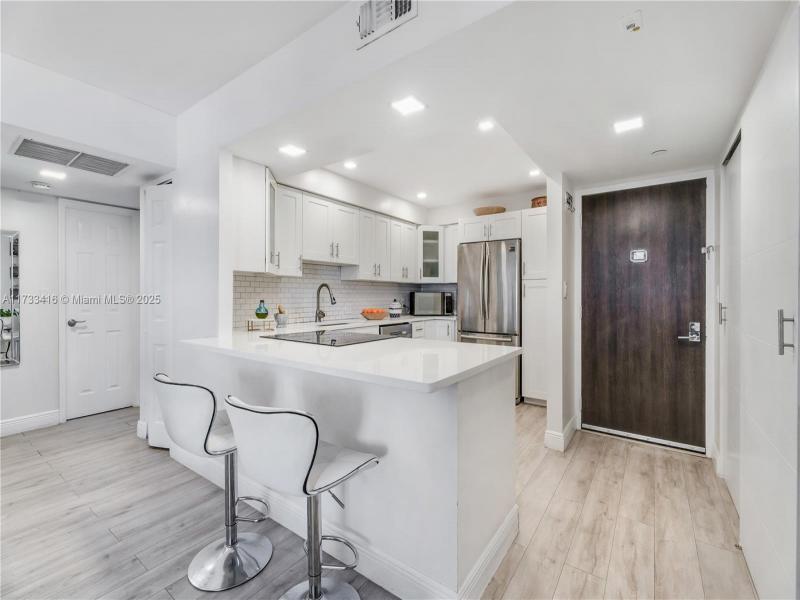 Condo for sale at Coronado I 939