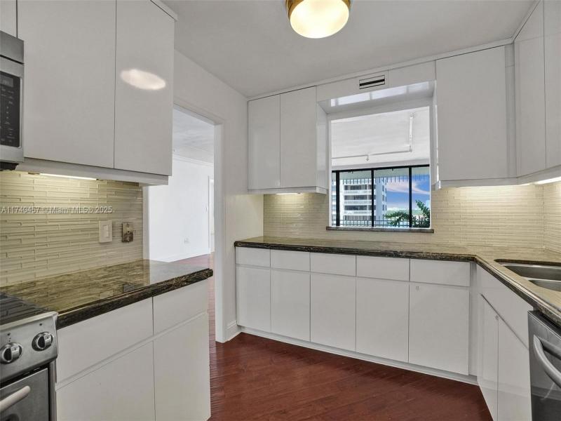 Property photo # 7