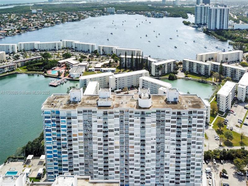 Comprar apartamento en Del Prado South Tower 801