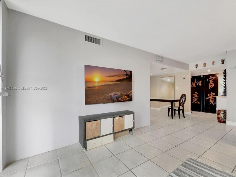 Comprar apartamento en Del Prado South Tower 801