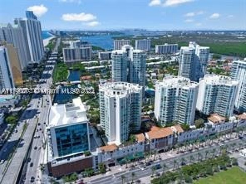 Condo for sale at St Tropez 1-501
