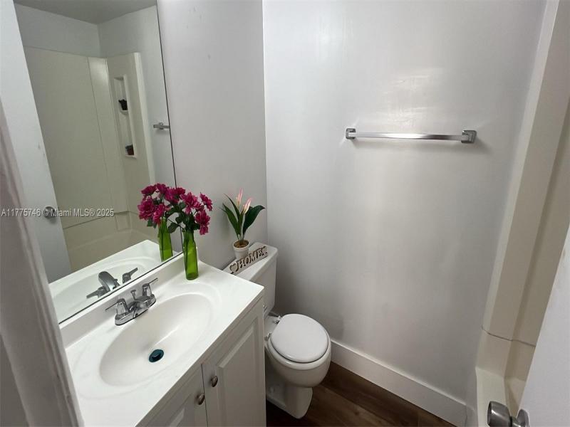 Property photo # 6