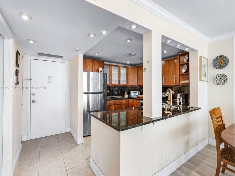 Property photo # 6