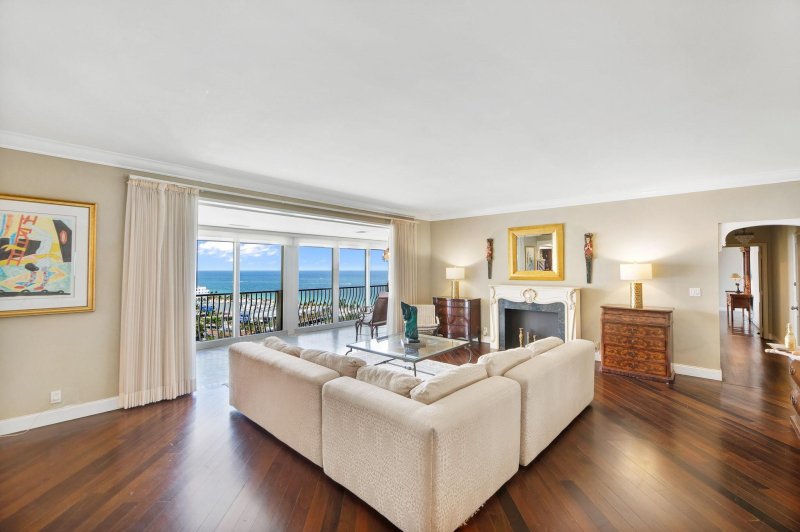 The Venetian Apt #PH3