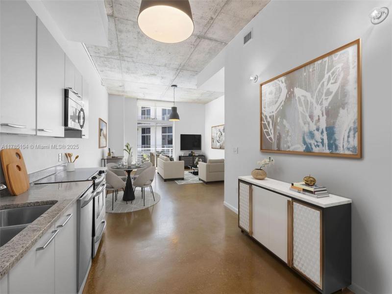 Comprar apartamento en The Meridian Lofts 412
