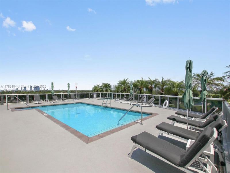 Comprar apartamento en The Meridian Lofts 412
